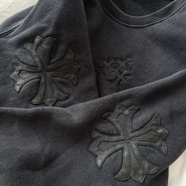 [유일매물] 크롬하츠 크로스 레더패치 크루넥