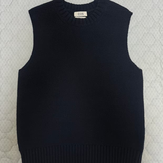 L) COS 코스 니트 베스트 네이비 