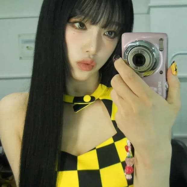 디카대여 최예나,나연 니콘 쿨픽스 L21 핑크