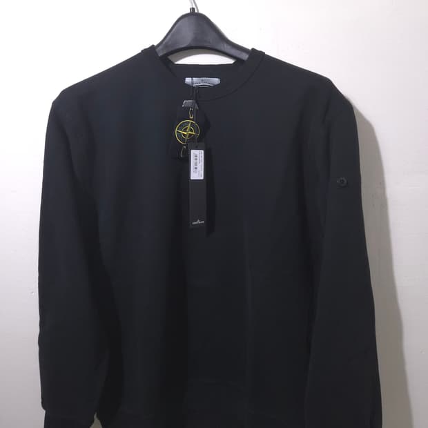 [새상품] 스톤아일랜드 맨투맨 M Size