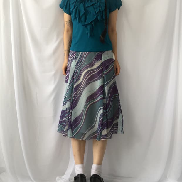 Ruffle point high neck top