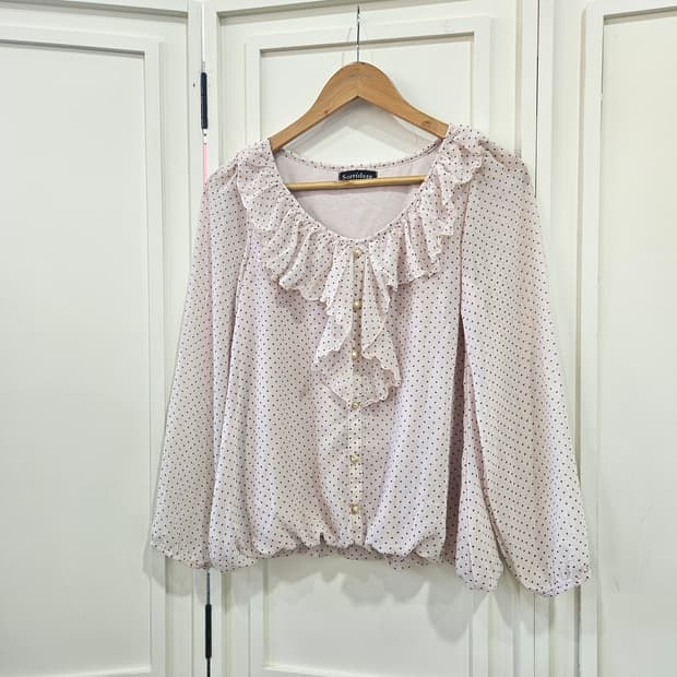 도트 프릴 블라우스