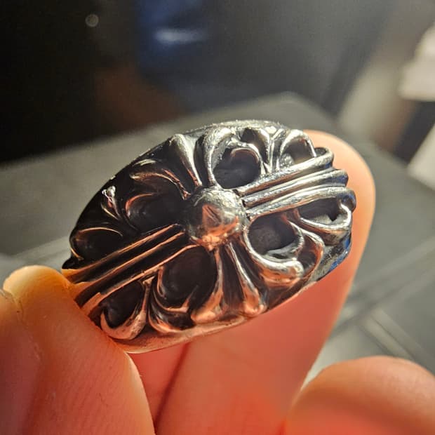 크롬하츠 플로랄크로스링