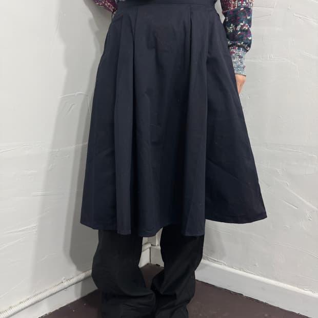 earth navy pleats midi skirt