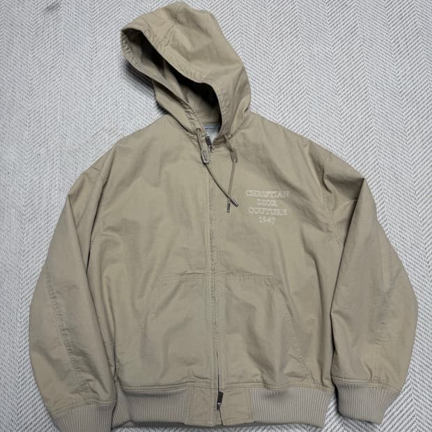 디올 꾸뛰르1947 후드 자켓 48