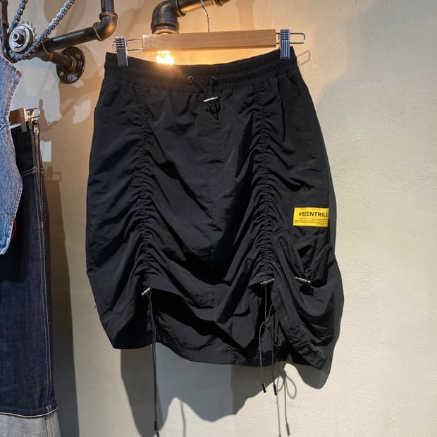 Beentrill 셔링 나일론 스커트