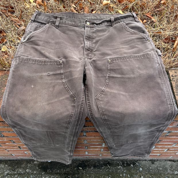 [38] 00s 칼하트 더블니 다크브라운 하드 페이드