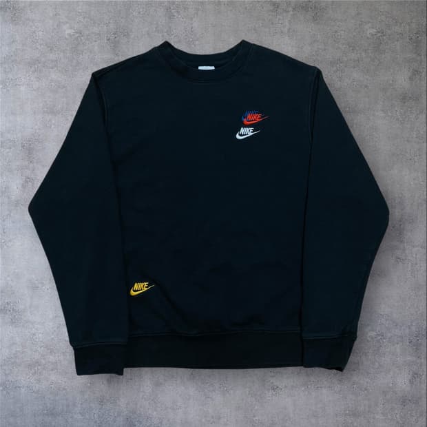 나이키 퓨추라 멀티 로고 블랙 맨투맨