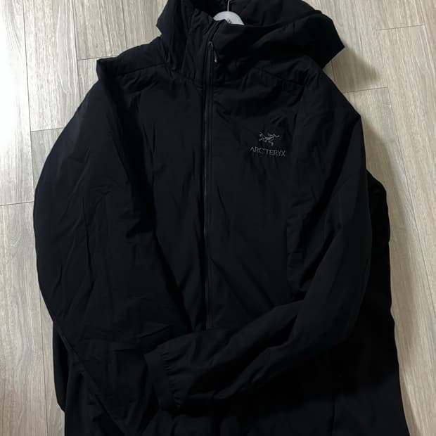 아크테릭스 아톰 후디 블랙 xl