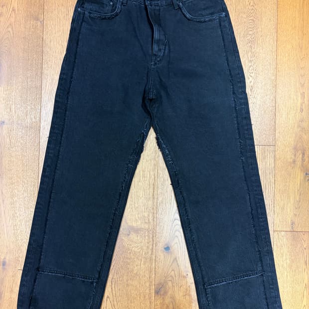 쿠어 컷오프 패널드 데님 블랙 팬츠 L (새상품)