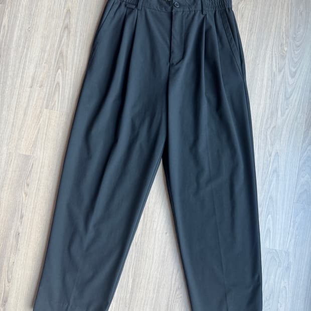 zara 자라 여름용 투턱 밴딩슬랙스 블랙 32사이즈 판매