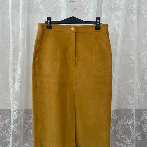 66) 주크 ZOOC 코듀로이 미디 스커트 머스타드