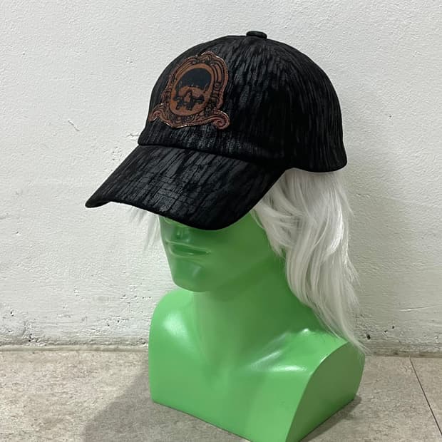Skull Crack Black Cap Hat