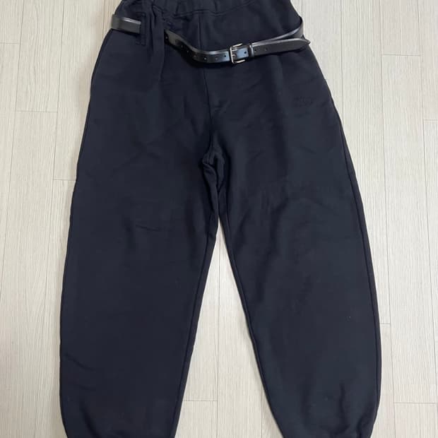 마리아노 스포츠팬츠 S (2회착용)