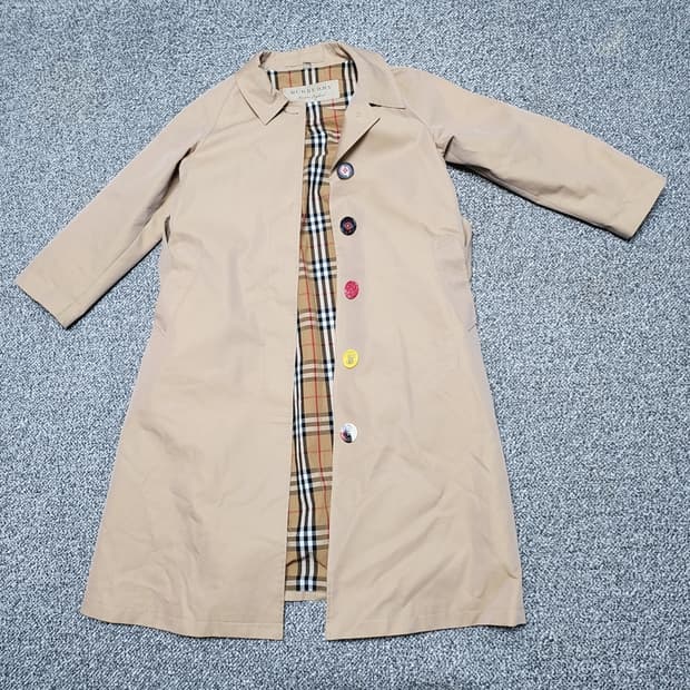 버버리 여성 트렌치코트 38사이즈