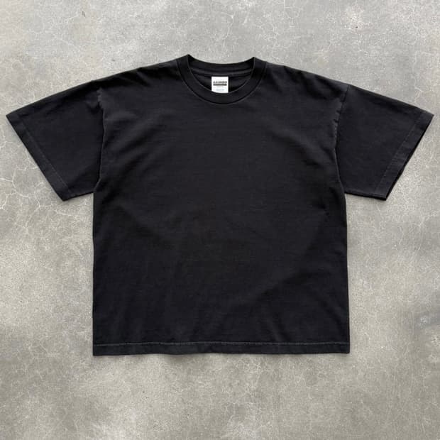 THE "1999" BLANKTEE - STONEWASHED BLACK