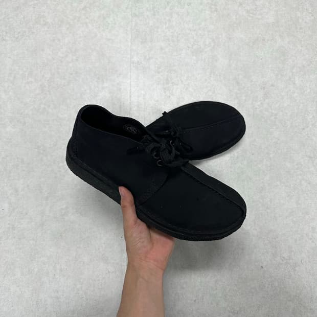 클락스 데저트 트랙