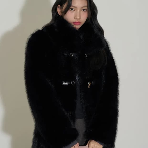 일리고 시어링 퍼 자켓 블랙