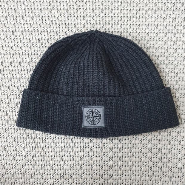 2017 스톤 아일랜드 그레이 비니