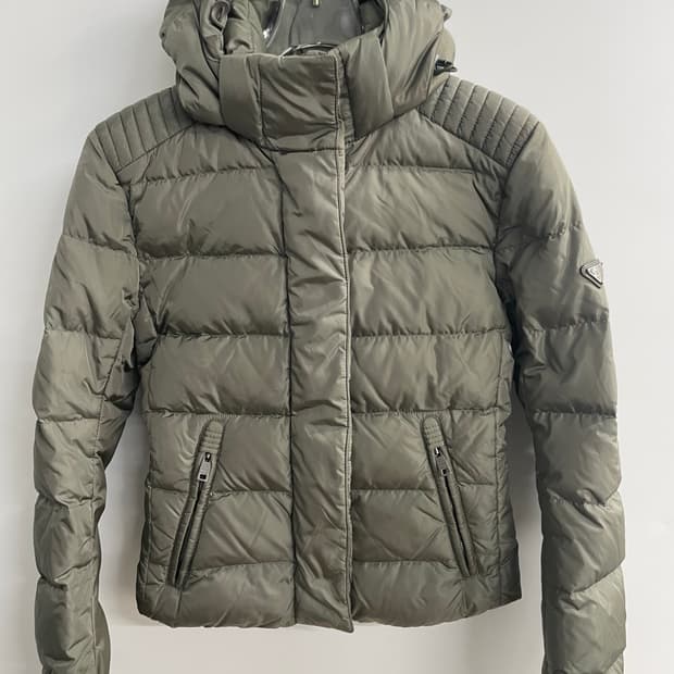 프라다 여성 푸퍼 패딩 카키 38