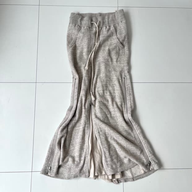 G.O.A 고아 00s 멀티지퍼 스커트