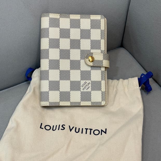 새상품급 루이비통 다미에 다이어리