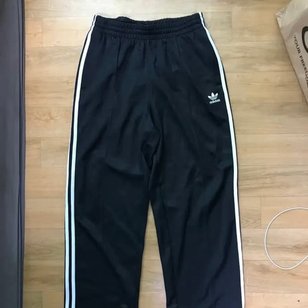 아디다스 배기핏 트랙팬츠 (m)