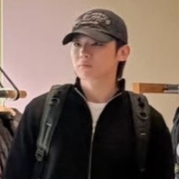 파코서플라이 볼캡 덱스착용