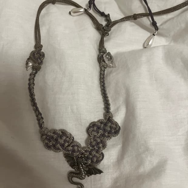 v kei necklace