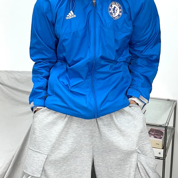 아디다스 첼시 블루 바람막이 L