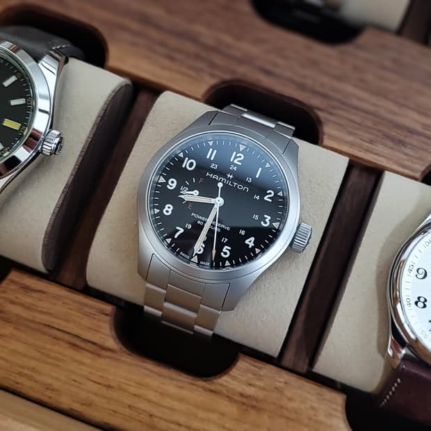 해밀턴 카키필드 파워리저브 브레이슬릿 H69509130