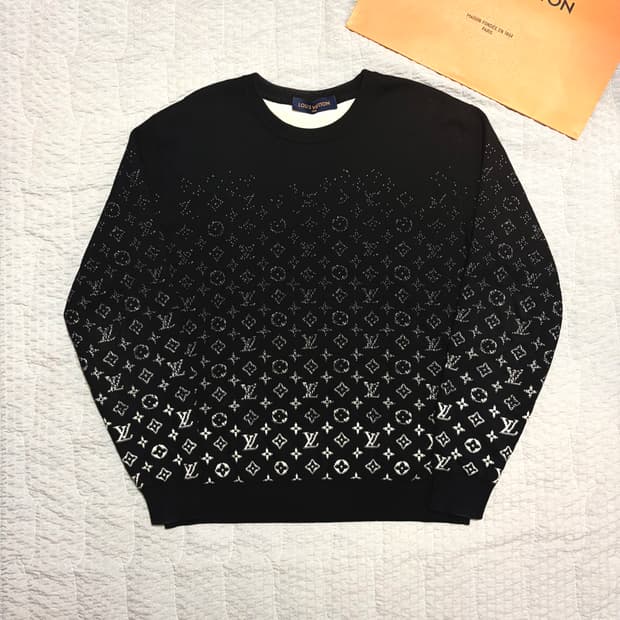 루이비통 그라디언트 니트