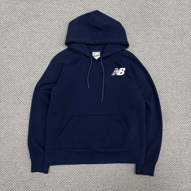 뉴발란스 베이직 로고 후드티 v2086