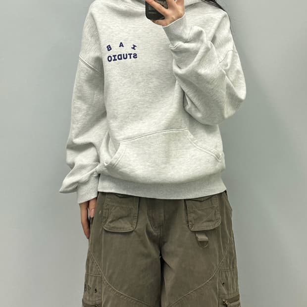 아이앱스튜디오 빅로고 라이트그레이 후드티