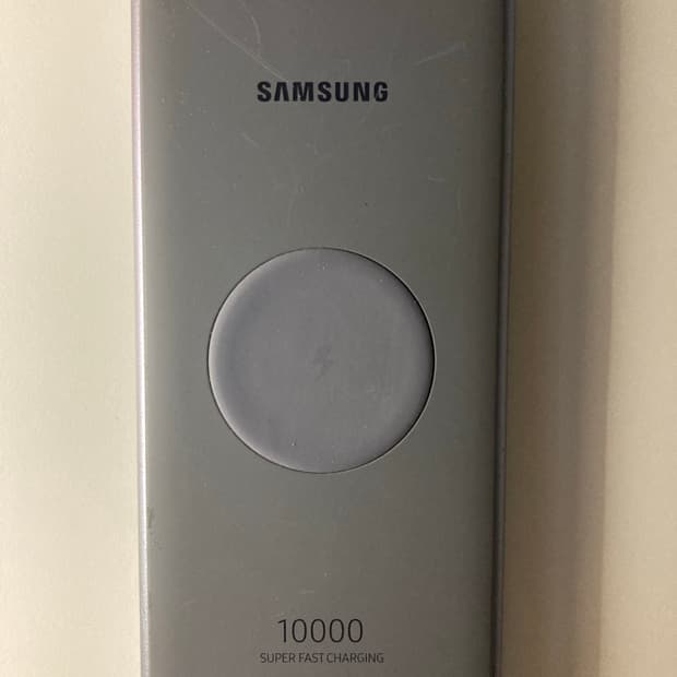 삼성 초고속 무선충전 보조배터리 10000mAh EB-U3300