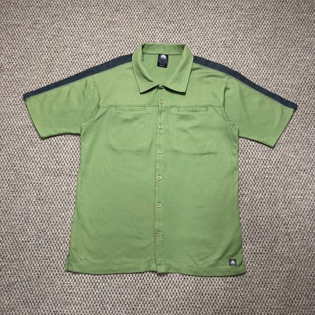 나이키 ACG 드라이핏 반팔 셔츠 M