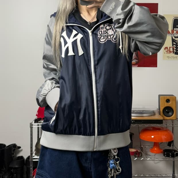 미첼앤네스 00s 뉴욕 양키즈 배색 바람막이