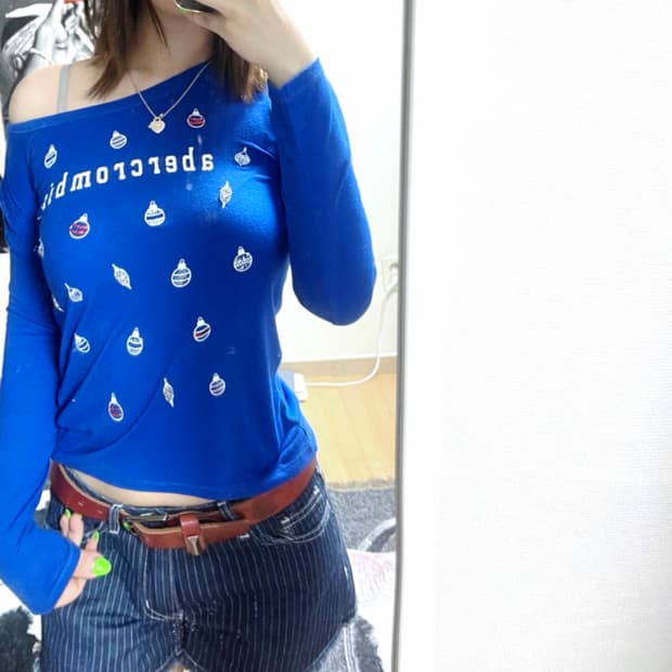 아베크롬비 Y2K 레터링 오프숄더 롱슬리브 블루