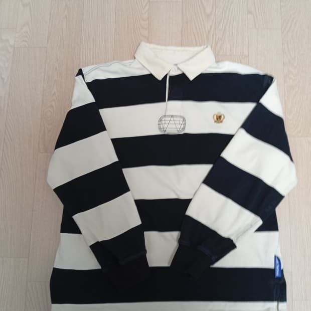 아웃스탠딩 스트라이프 럭비 티셔츠 L