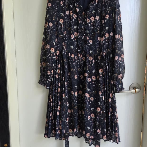 상태좋은 써스데이아일랜드 플라워 원피스 