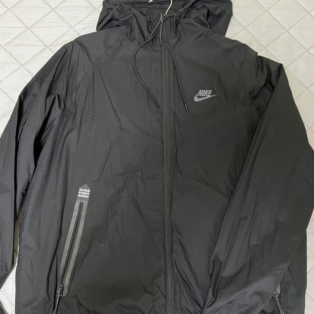 나이키 도버스트릿마켓 윈드러너