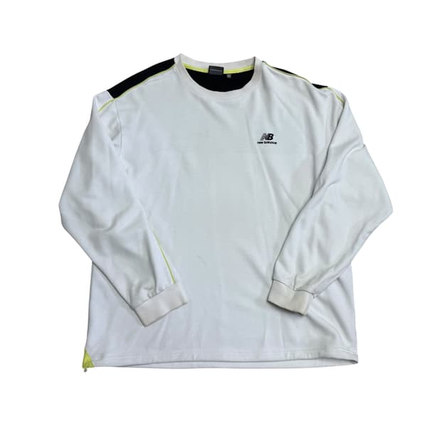 뉴발란스 맨투맨