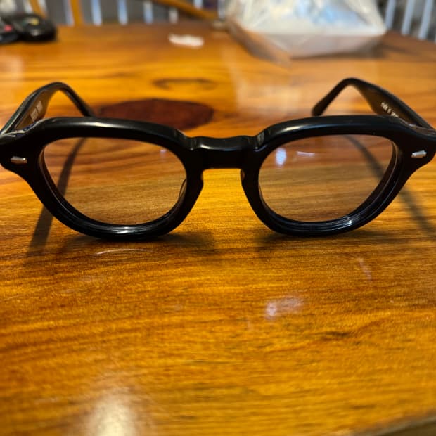 이펙터 샤우트 안경 