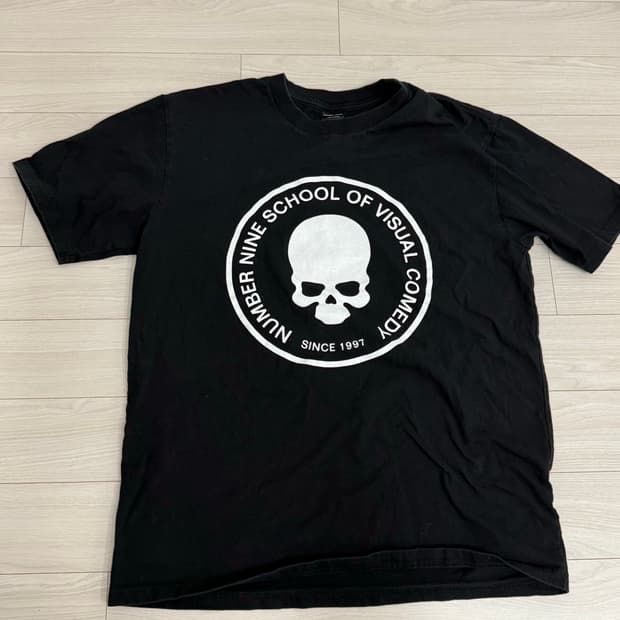 넘버나인 스쿨 오브 비주얼 코미디 티셔츠