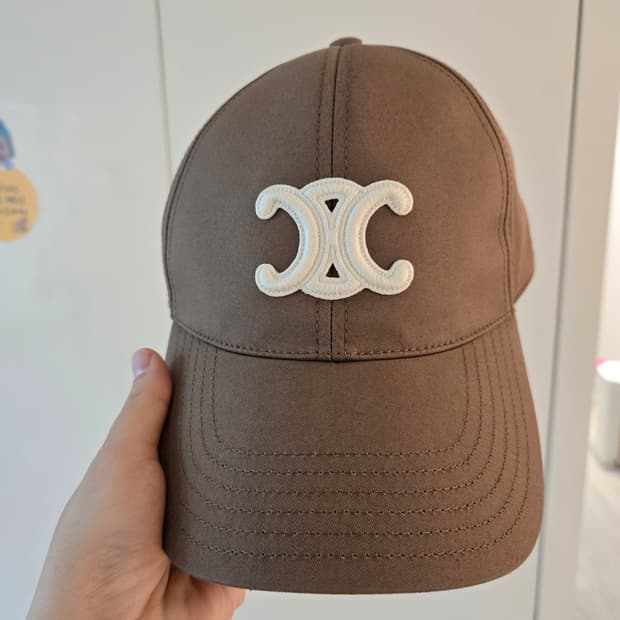 셀린느 트리옹프 여성라지