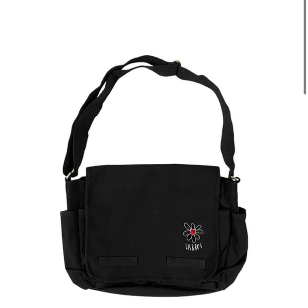 데빌 데이지 메신저백