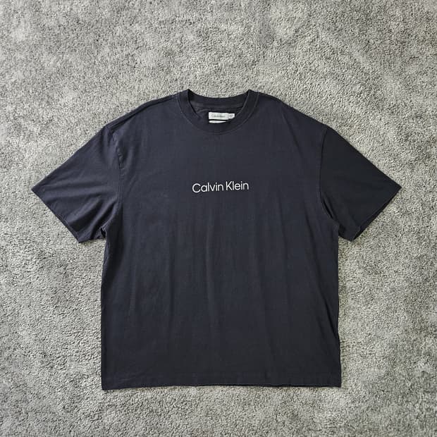 [무료배송] Calvin Klein 반팔 티셔츠