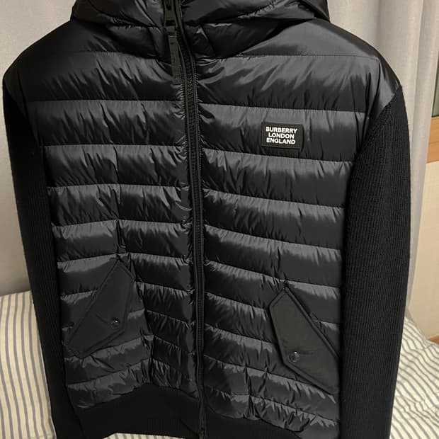 버버리 니트패딩