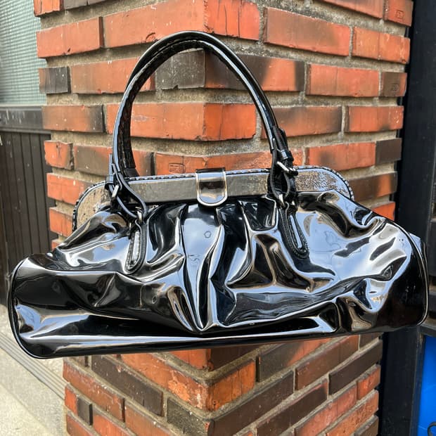 조르지오 아르마니 애나멜 빅토트백