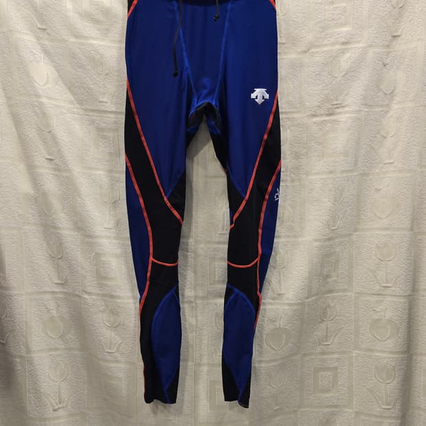 데상트 남성 레깅스  블루/블랙 85(XS)